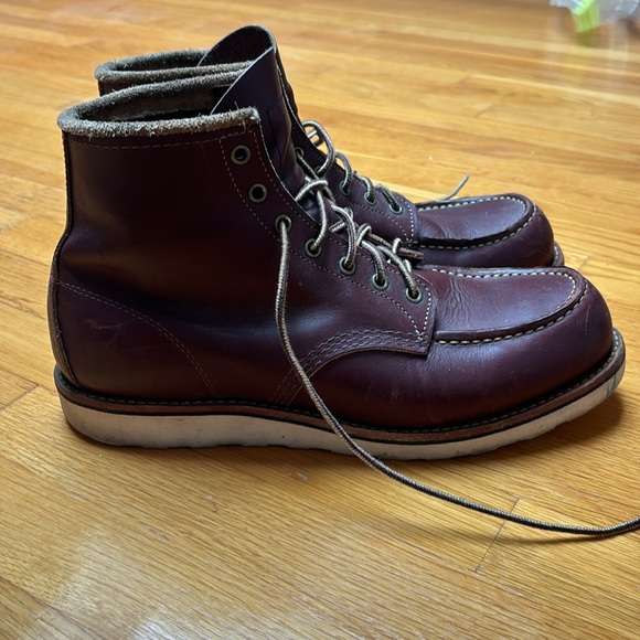 Red Wing Limited Edition Classic Moc Toe Oxblood Mesa Boot - Picture 2 of 7